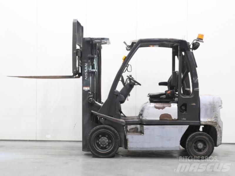 Nissan Y1D2A25Q Wózki Diesla