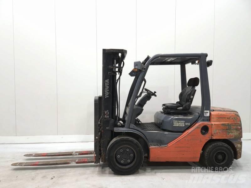 Toyota 52-8FDJF35 Wózki Diesla