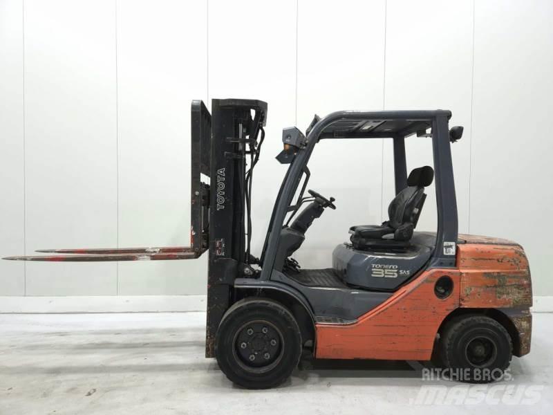 Toyota 52-8FDJF35 Wózki Diesla
