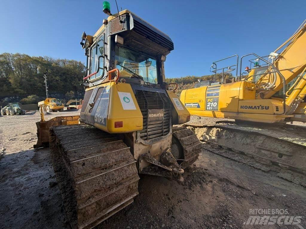 Komatsu D51PX Spycharki gąsienicowe