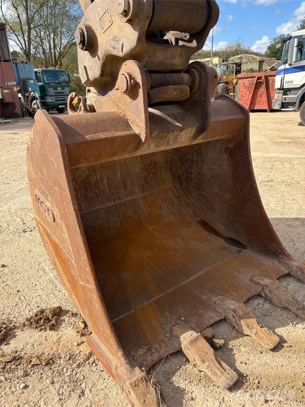 Volvo EC290BLC Koparki gąsienicowe