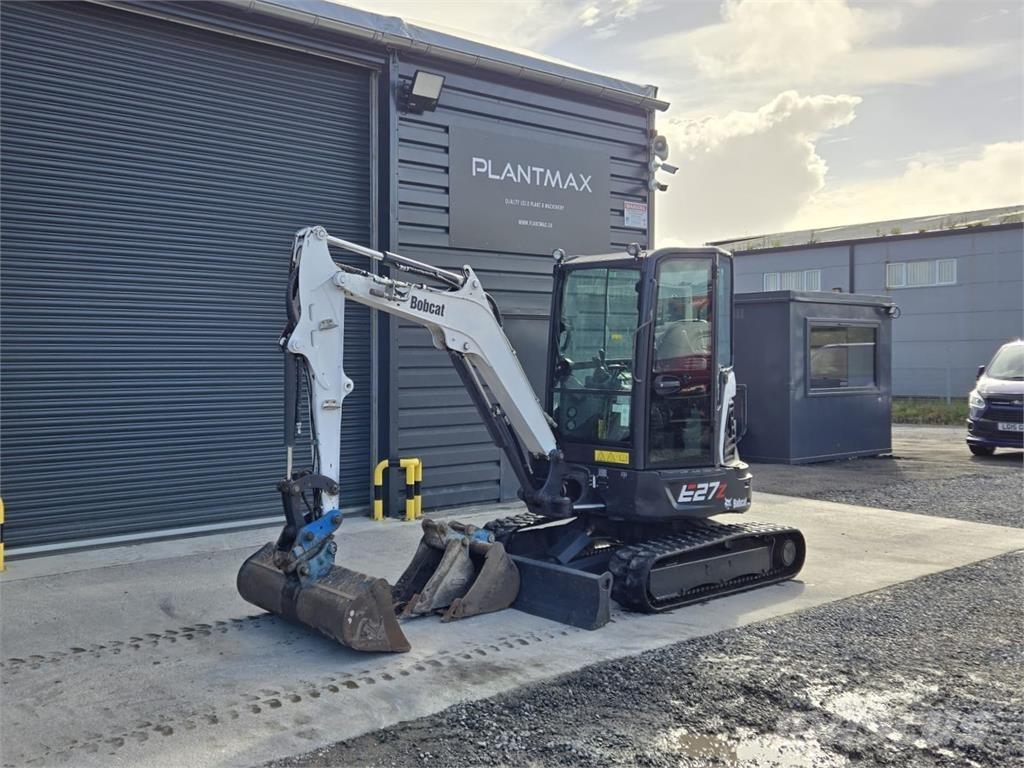 Bobcat E27 Minikoparki