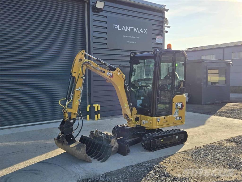 CAT 301.6 Minikoparki