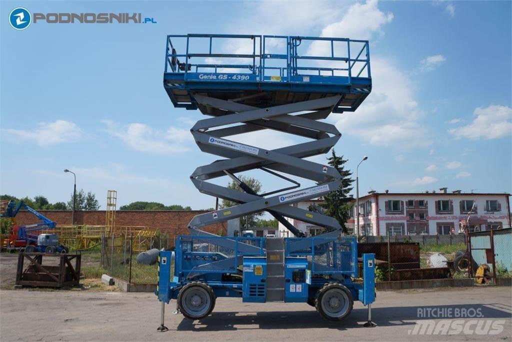 Genie 4390 RT Podnośniki nożycowe