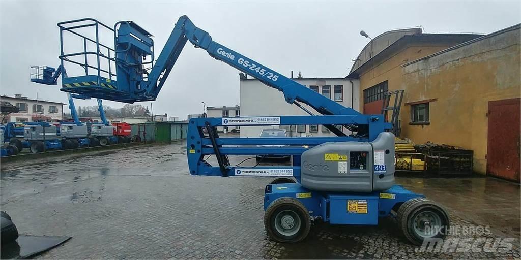 Genie Z45/25J Podnośniki przegubowe