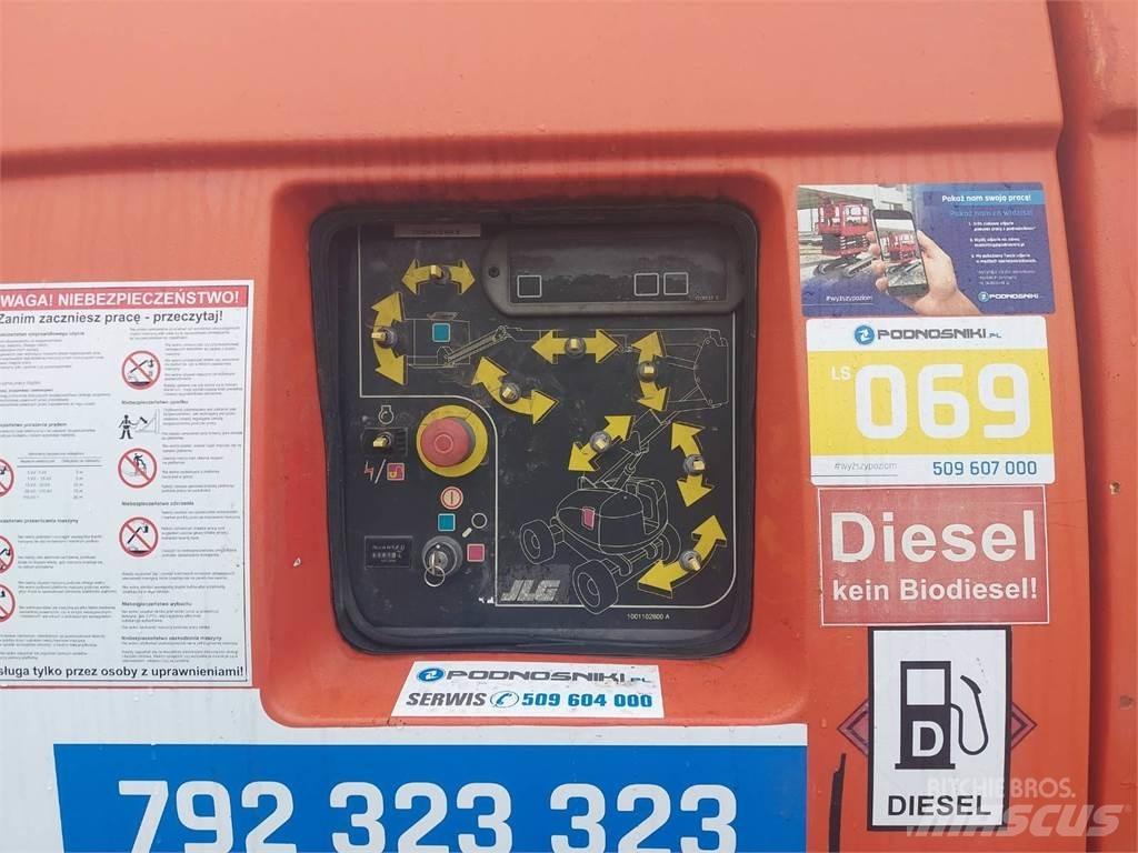 JLG 800AJ Podnośniki przegubowe