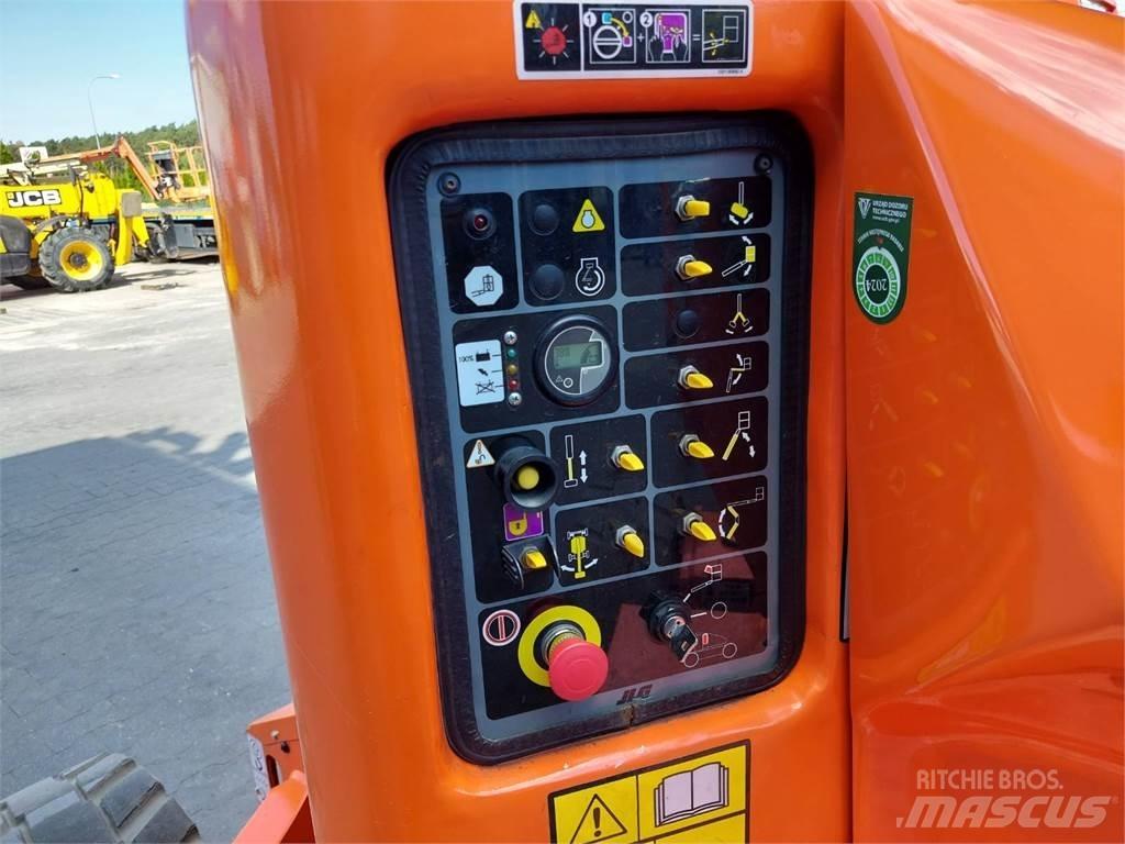 JLG E450AJ Podnośniki przegubowe