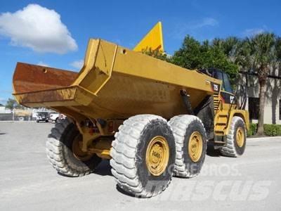 CAT 725 Wozidła przegubowe