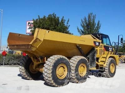 CAT 725 Wozidła przegubowe