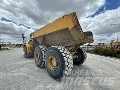 CAT 740 Wozidła przegubowe