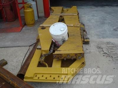 CAT 740 Tailgate Inne akcesoria