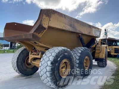 CAT 740B Wozidła przegubowe