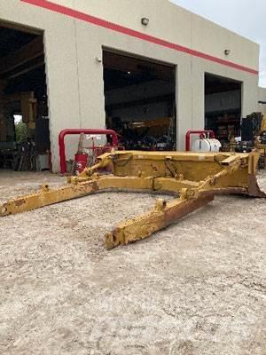CAT D8T Angle Blade Inne akcesoria