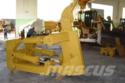 CAT D8T /D8R Ripper, S/S Inne akcesoria
