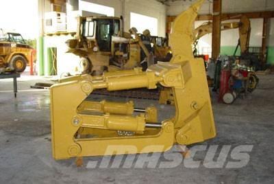 CAT D8T /D8R Ripper, S/S Inne akcesoria