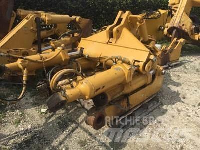 CAT D8T Ripper, S/S Inne akcesoria