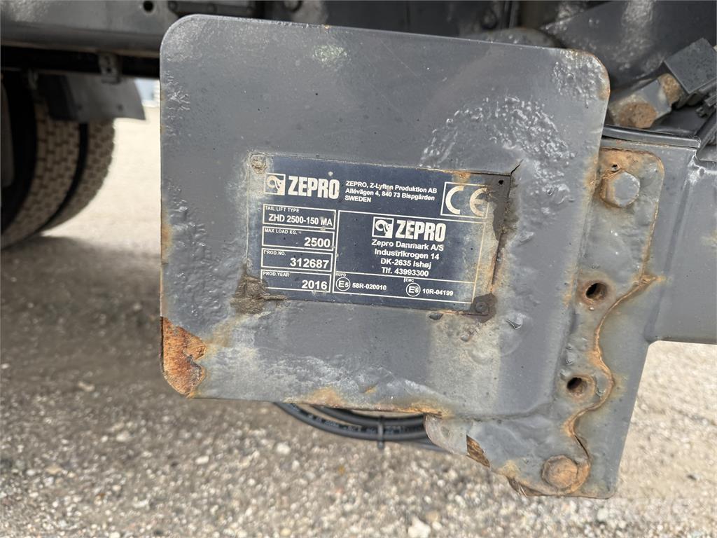 Scania G320 4x2 Ciężarówki firanki