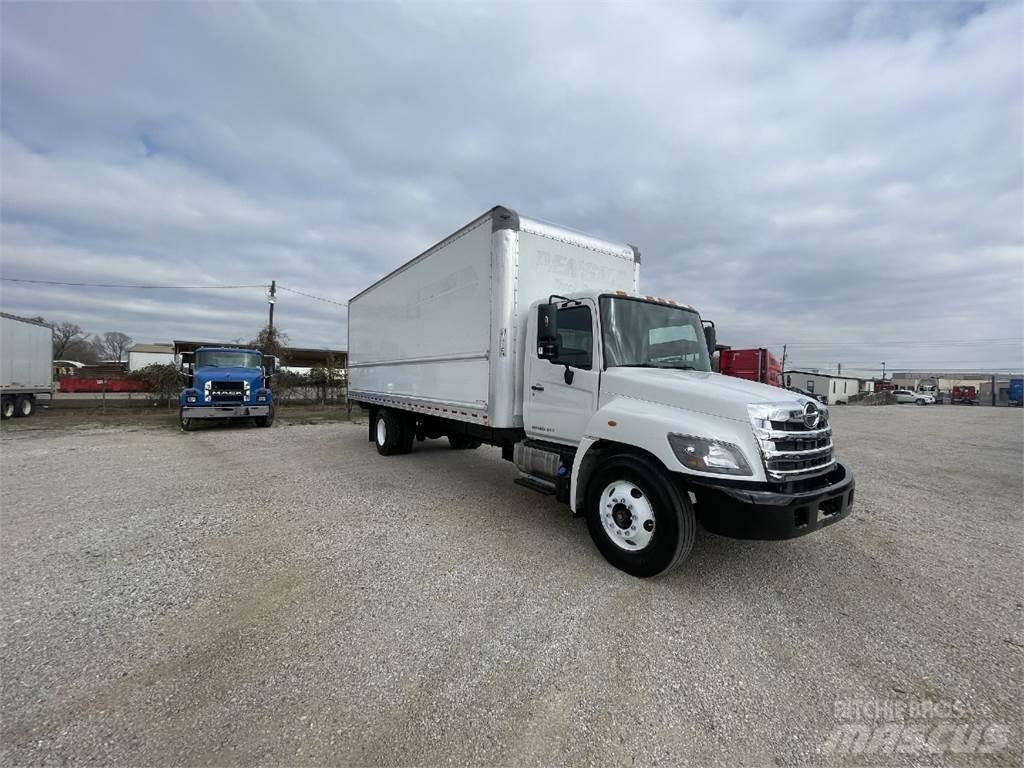 Hino 268 Samochody ciężarowe ze skrzynią zamkniętą