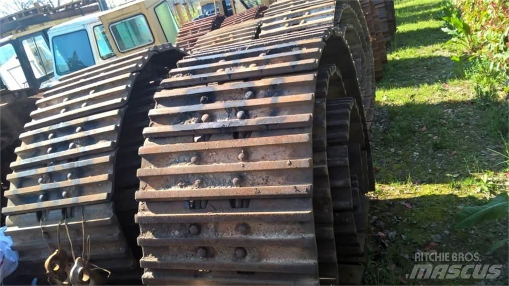 CAT 231D Gąsienice, łańcuchy i podwozia