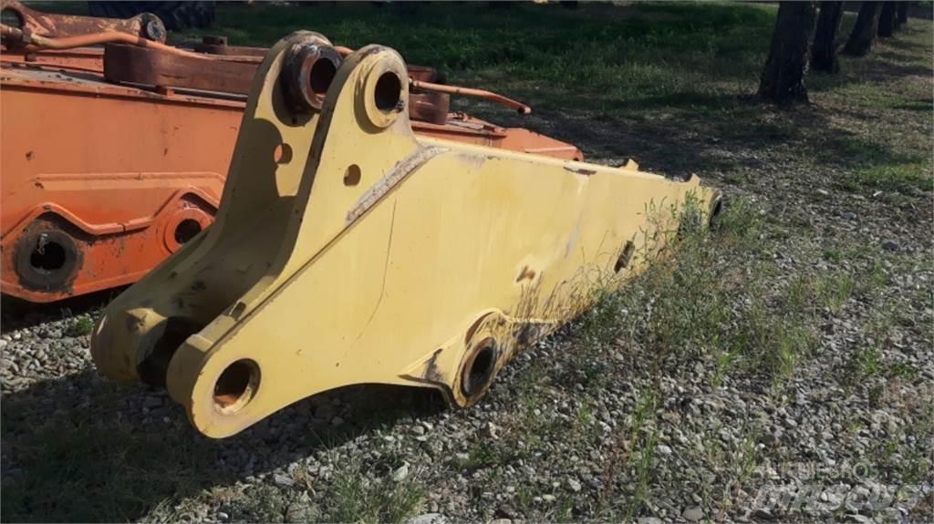 CAT 231D Ramy i zawieszenie