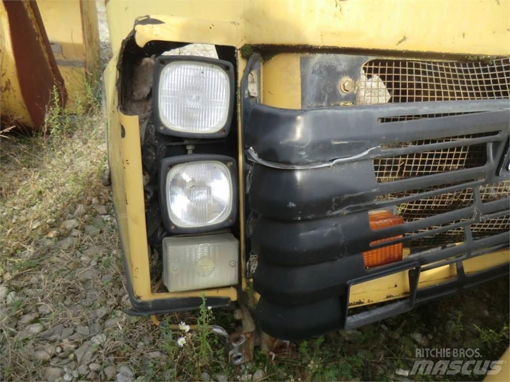 CAT 323D Maszyny budowlane - Inne