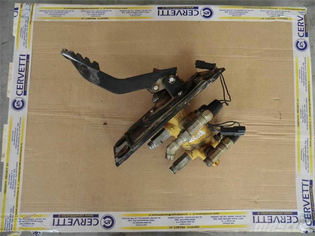 CAT 735 Maszyny budowlane - Inne