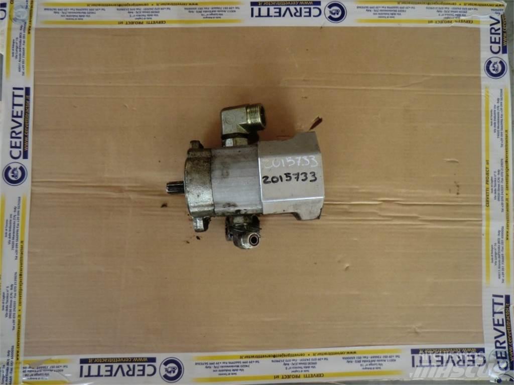 CAT 735 Maszyny budowlane - Inne