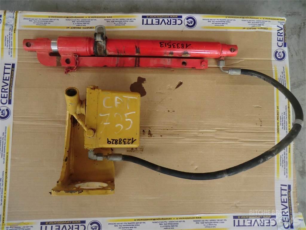 CAT 735 Maszyny budowlane - Inne