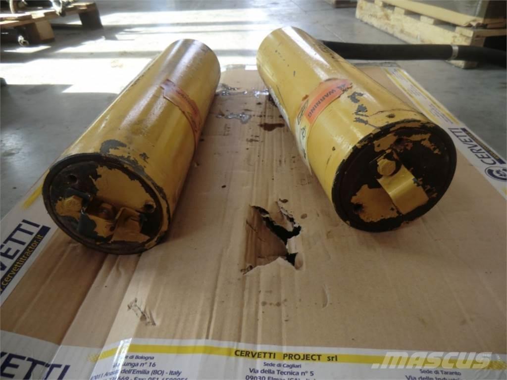 CAT 735 Maszyny budowlane - Inne