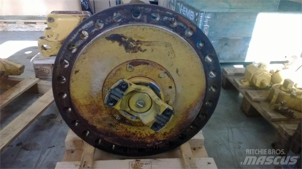CAT 735 Ramy i zawieszenie