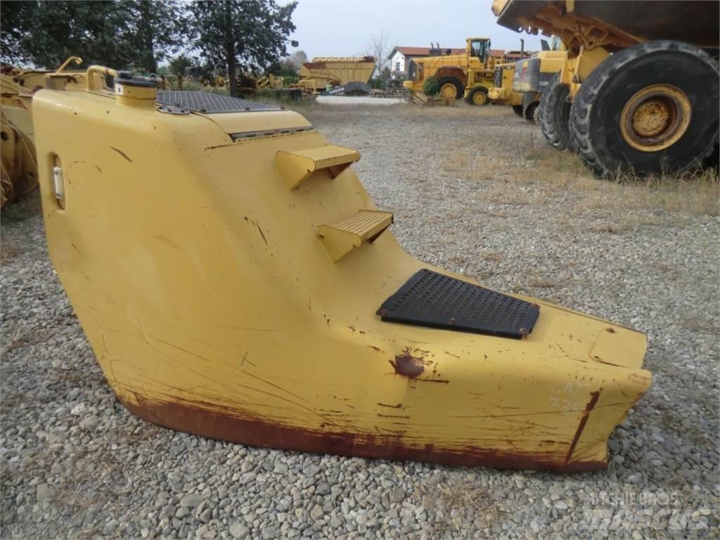 CAT 735 Ramy i zawieszenie