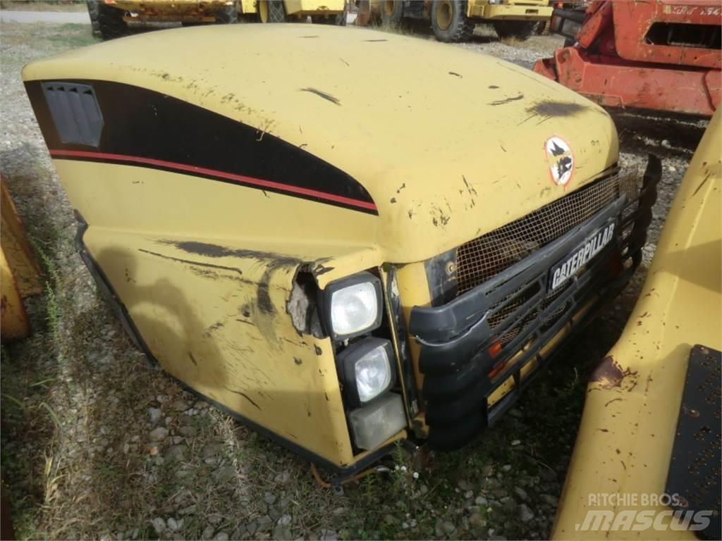 CAT 735 Ramy i zawieszenie