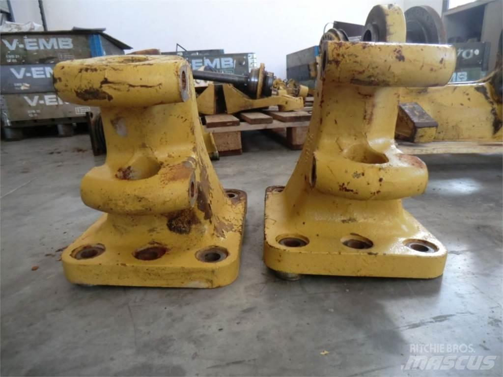 CAT 735 Ramy i zawieszenie