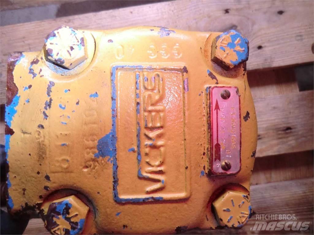 CAT 953 Maszyny budowlane - Inne