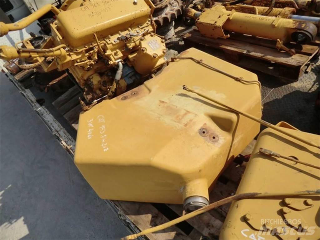 CAT 953 Ramy i zawieszenie
