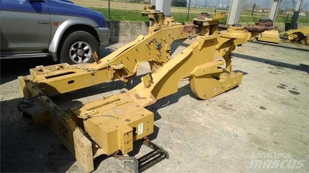 CAT 962H Ramy i zawieszenie
