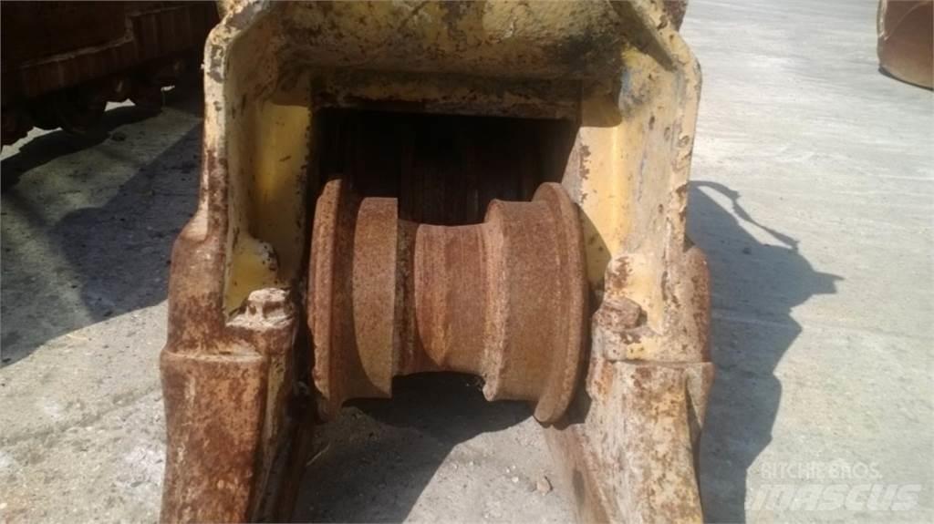 CAT 963C Gąsienice, łańcuchy i podwozia