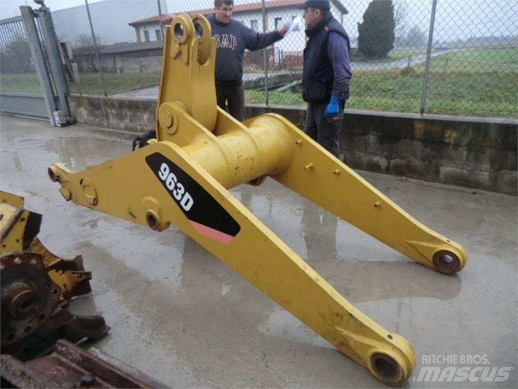 CAT 963D Ramy i zawieszenie