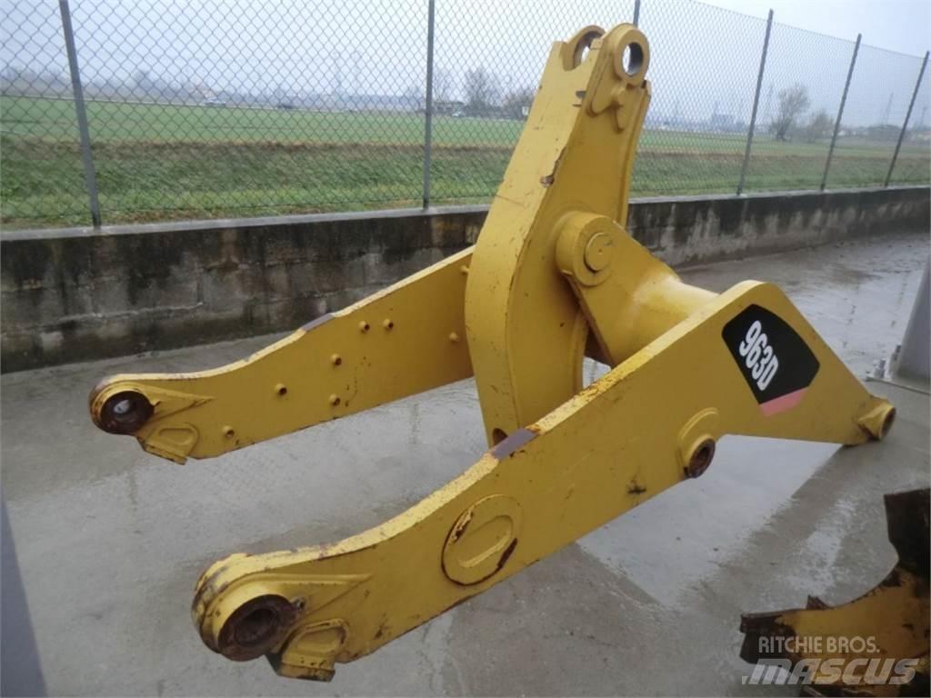 CAT 963D Ramy i zawieszenie