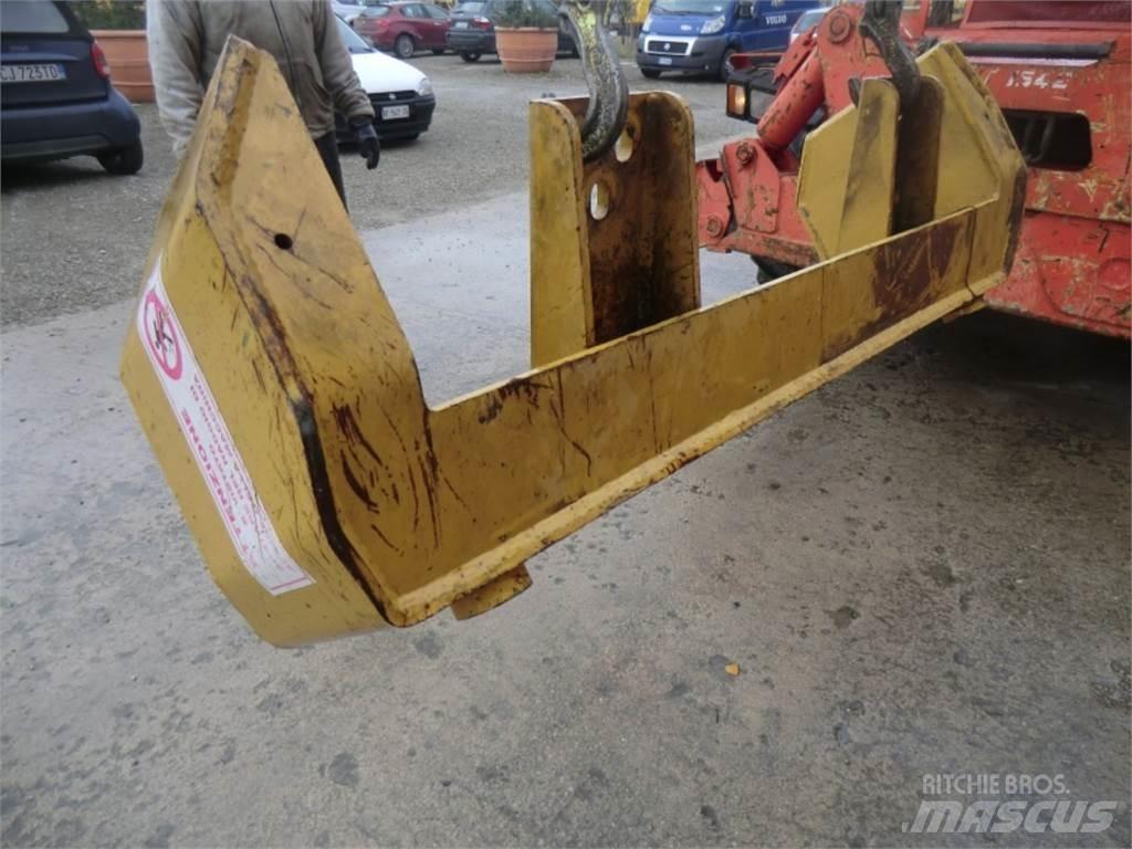 CAT 963D Ramy i zawieszenie