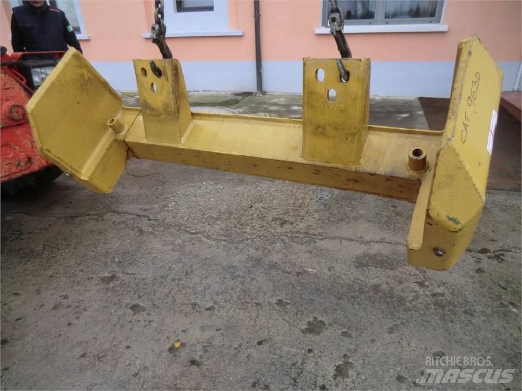 CAT 963D Ramy i zawieszenie