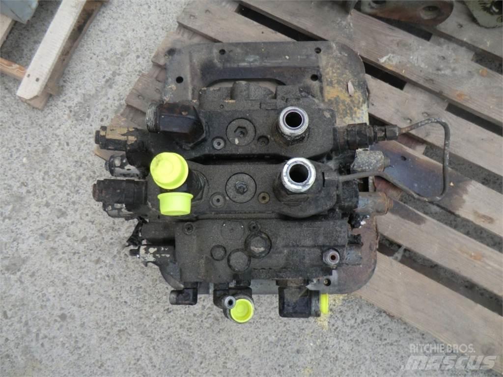CAT 963D Maszyny budowlane - Inne