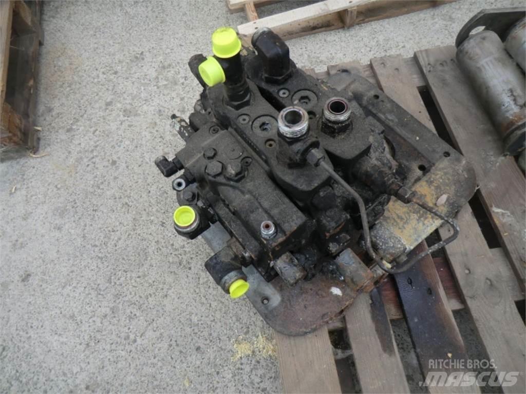 CAT 963D Maszyny budowlane - Inne