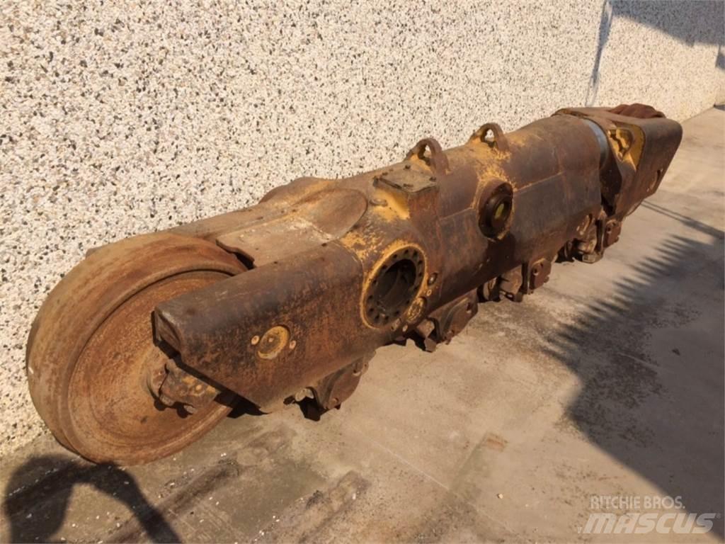 CAT  D8L Gąsienice, łańcuchy i podwozia