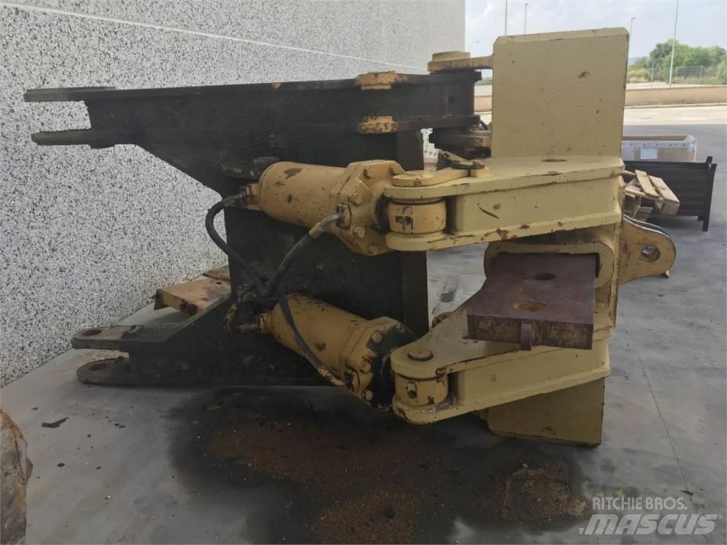 CAT  D8L Maszyny budowlane - Inne
