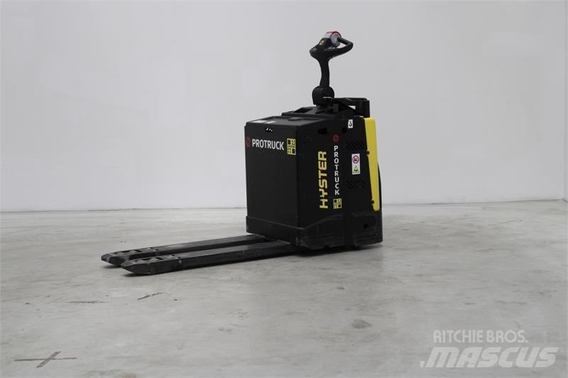 Hyster P2.0S Wózki widłowe unoszące z platformą dla operatora