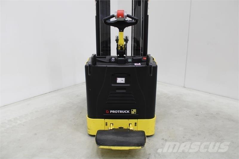 Hyster P2.0S Wózki widłowe unoszące z platformą dla operatora