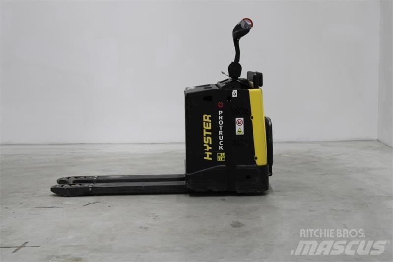 Hyster P2.0S Wózki widłowe unoszące z platformą dla operatora