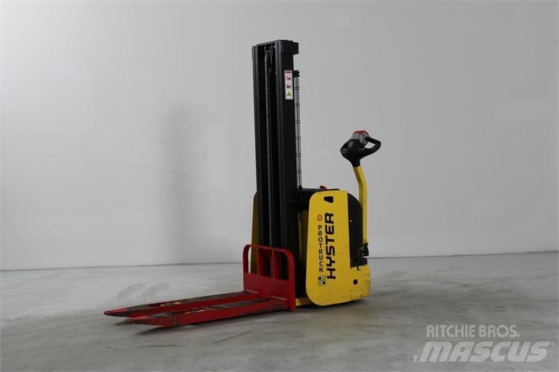 Hyster S1.0E Samojezdne maszyny do załadunku