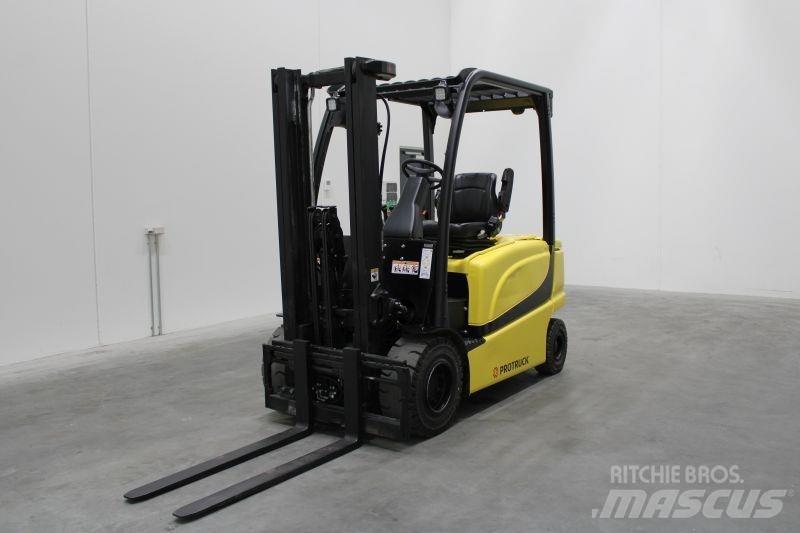 Yale ERP25VL Wózki elektryczne